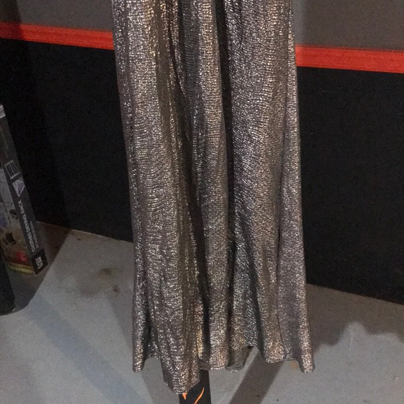 Ignite evenings by carol Lin silver gown - Picture 3 of 5